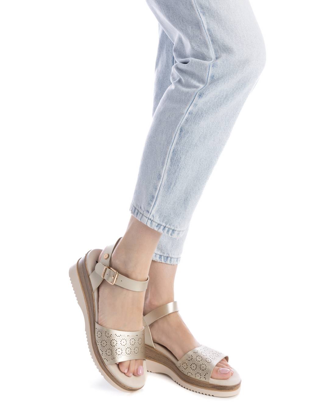 Xti Donna Sandali con zeppa 143850 Platino