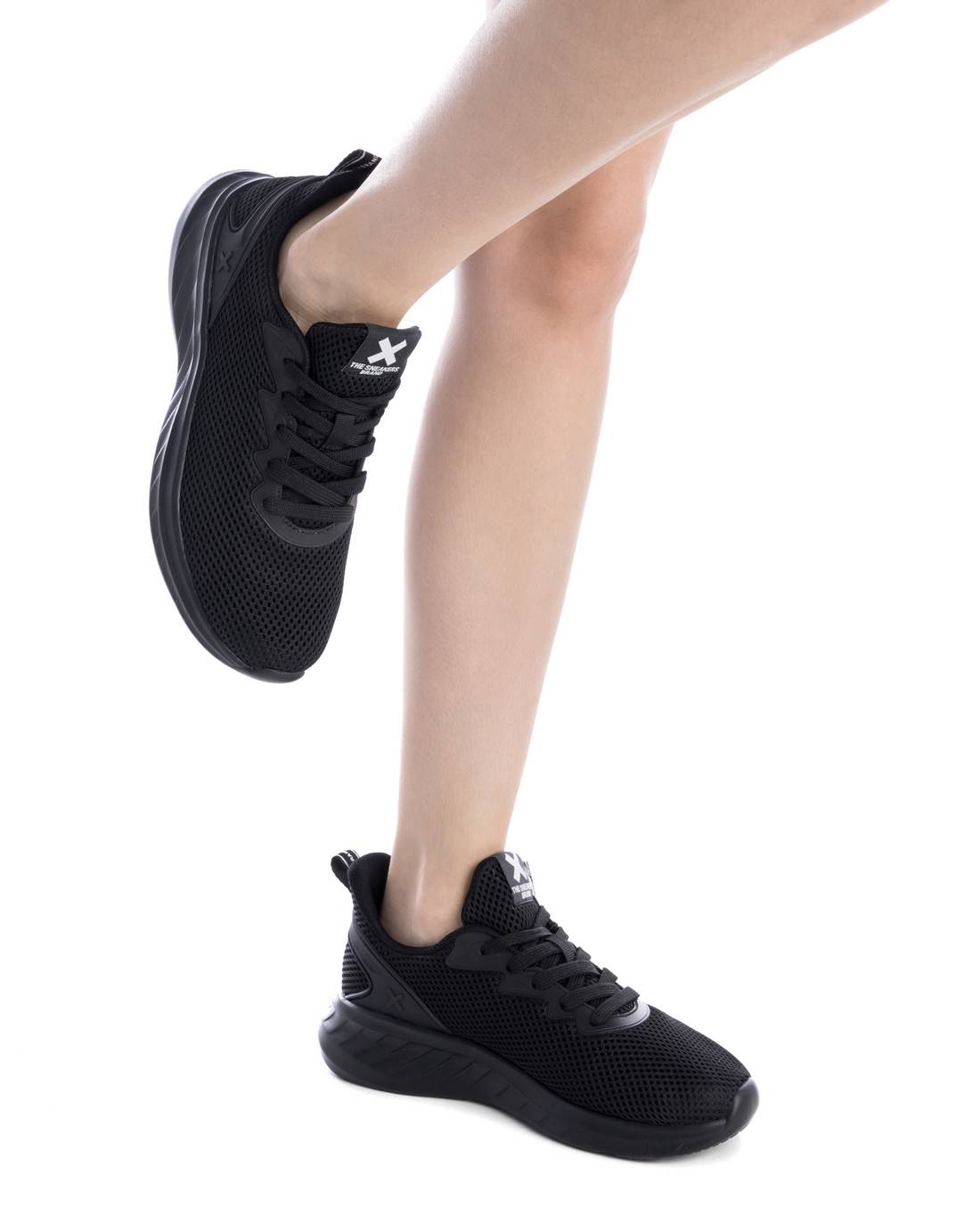 Xti Donna Sneakers bassa 143618 Nero