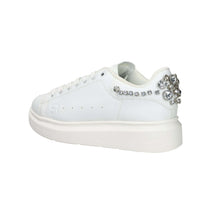 Shop Art Donna Sneakers bassa SASS250201 Bianco