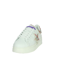 Shop Art Donna Sneakers bassa SASS250218 Bianco