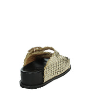 KEYS Donna Ciabatte con zeppa K-10920 Platino