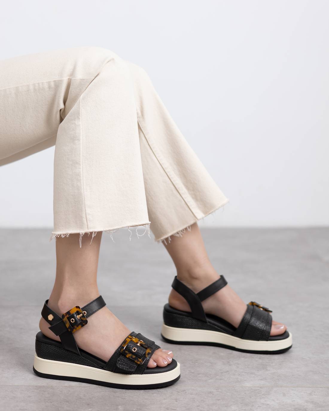 Carmela Donna Sandali con zeppa 162227 Nero