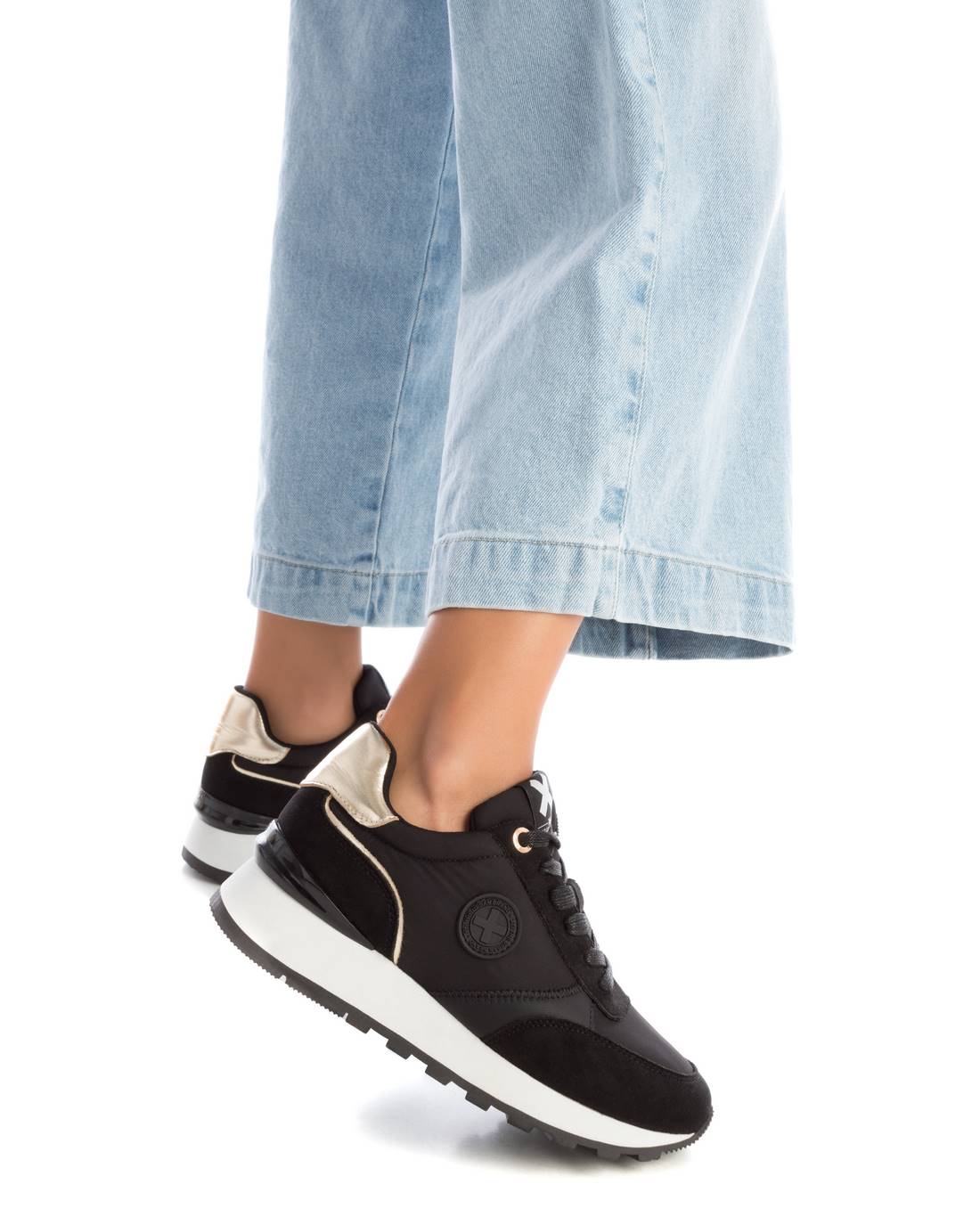 Xti Donna Sneakers bassa 142377 Nero