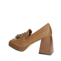 MENBUR Donna Mocassino tacco 24461 Cuoio