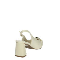 MENBUR Donna Slingback 24595 Panna