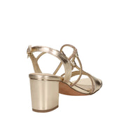 Marco Tozzi Damen Sandale mit Absatz 2-28388-46 Gold