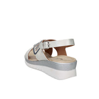 Valleverde Donna Sandalo con zeppa 52106 Bianco/Argento