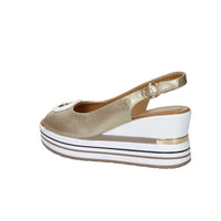 Serena Women's Wedge Sandal 156079DM Platinum