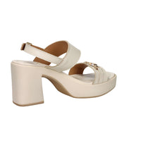 Ariel Mujer Sandalia con tacón 17238 Beige
