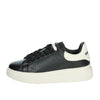 Shop Art Donna Sneakers SASF240902 Nero