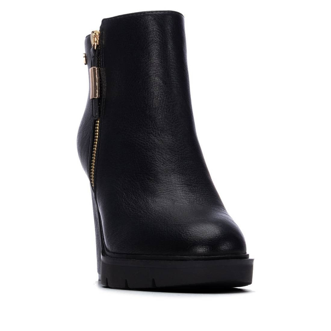 Xti Donna Stivaletti con tacco 146504 Nero