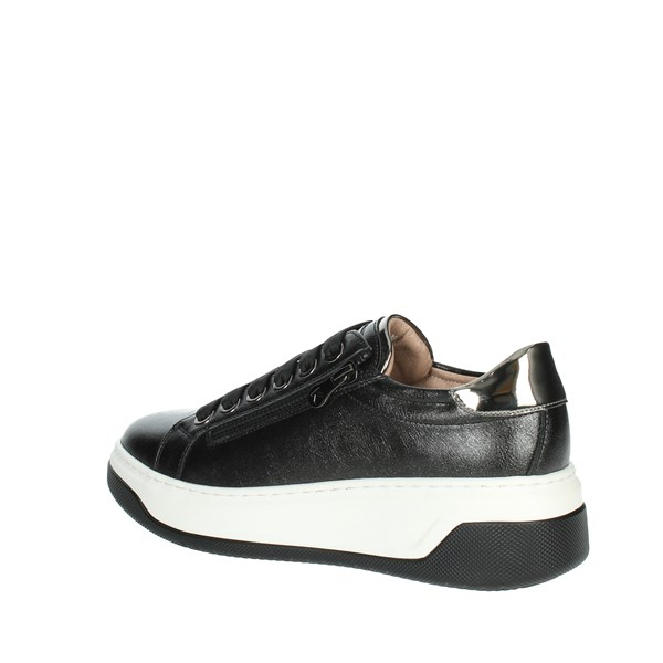 SNEAKERS BASSA K-8381 NERO