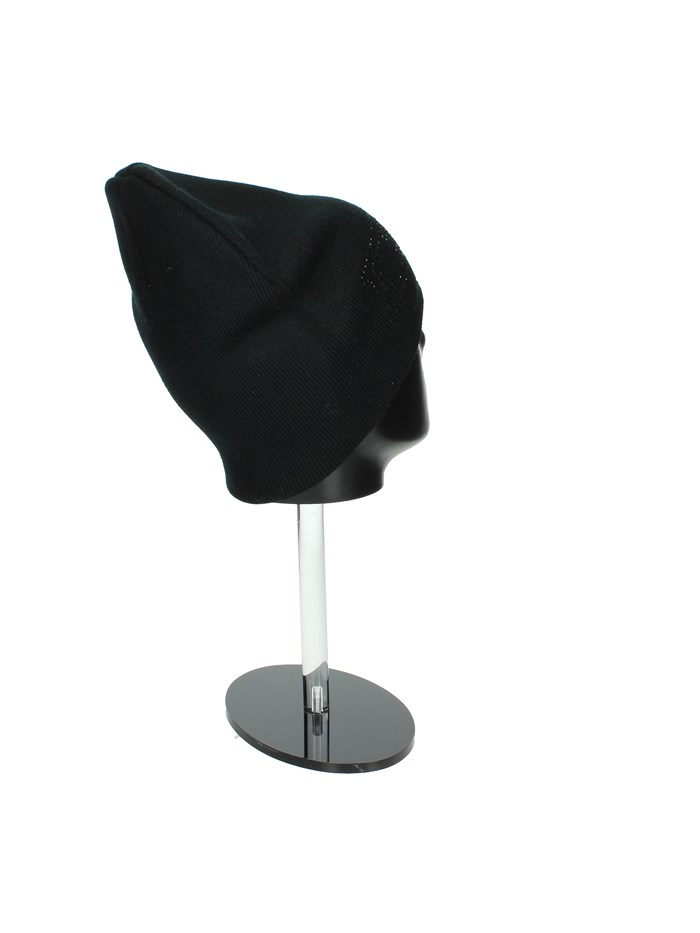 CAPPELLO A CUFFIA X97.605 NERO