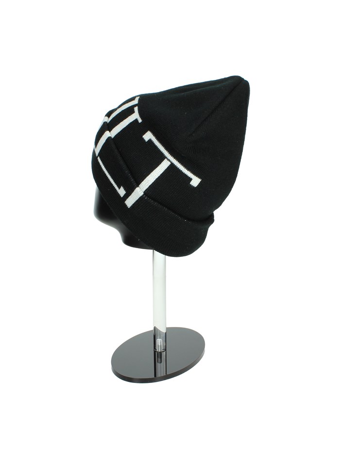 CAPPELLO A CUFFIA X97.601 NERO