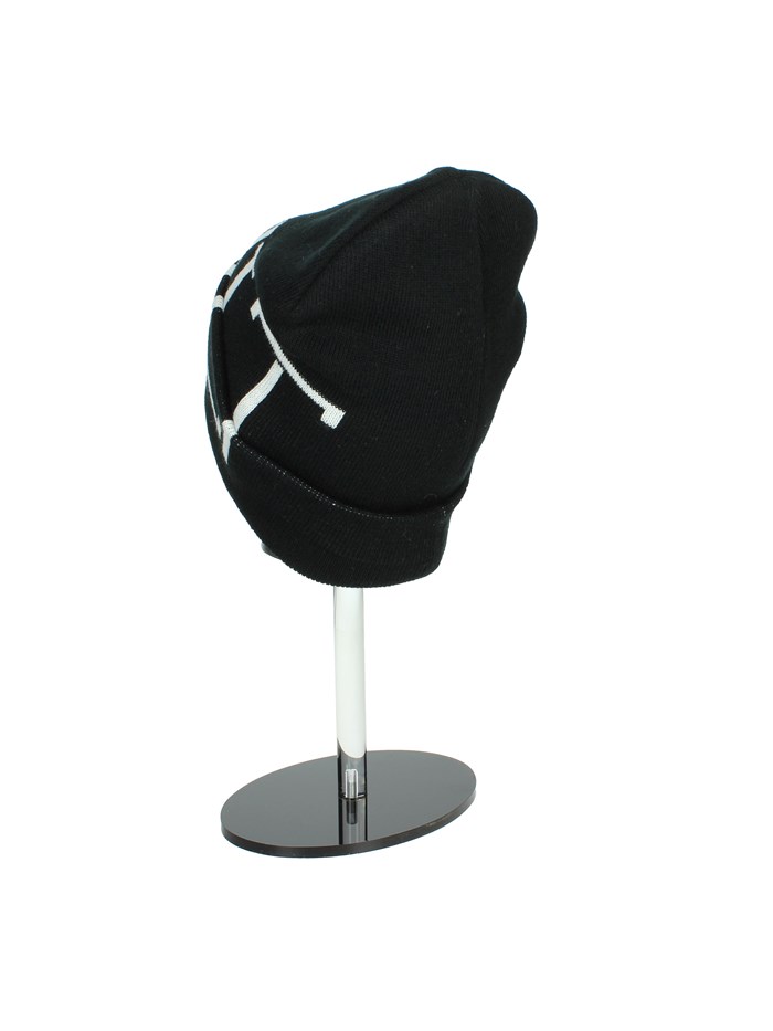 CAPPELLO A CUFFIA X97.601 NERO