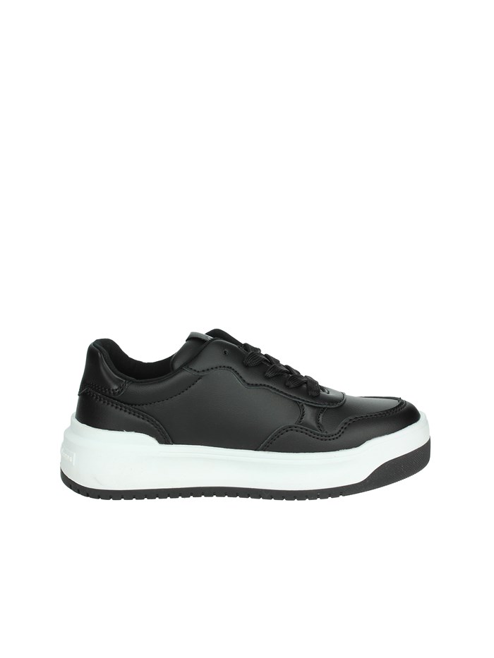 SNEAKERS BASSA V3A9-80980-1355 NERO