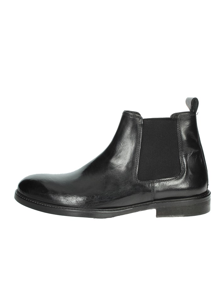 MEZZO STIVALETTO EA019 NERO