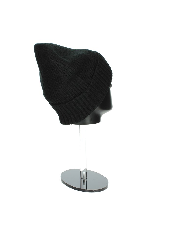 CAPPELLO A CUFFIA V4AI-11953 NERO