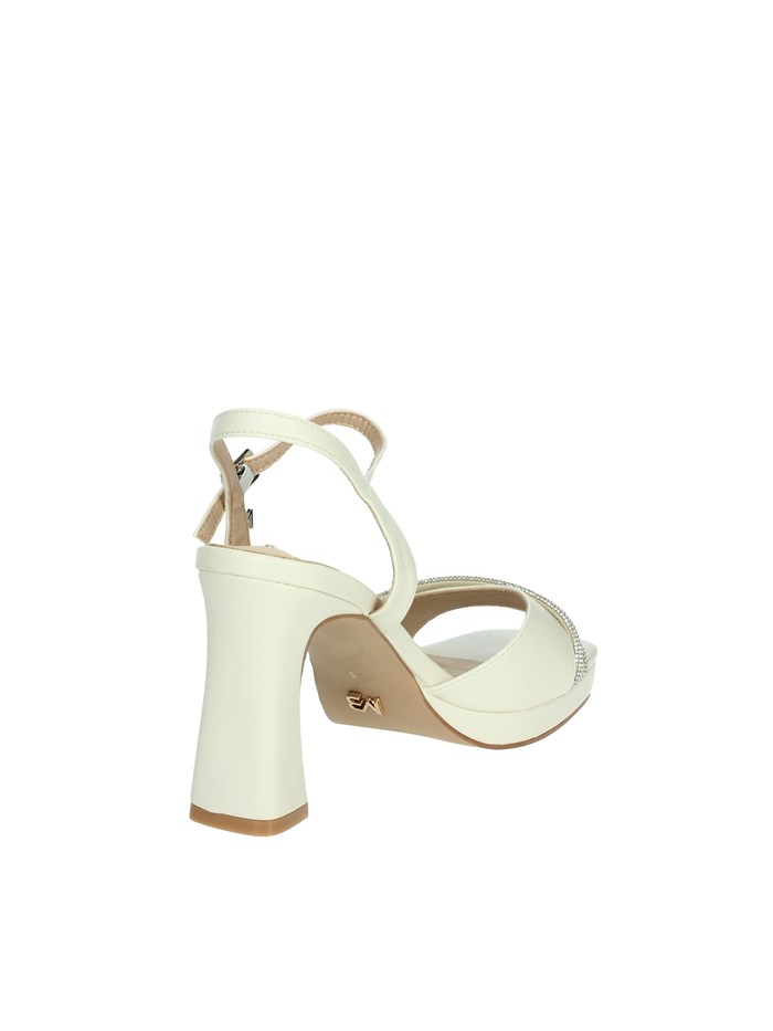 SANDALI CON TACCO MB90 PANNA