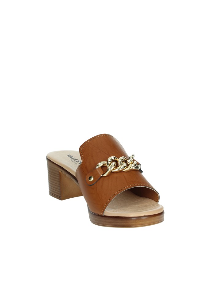 CIABATTE CON TACCO 55450 CUOIO