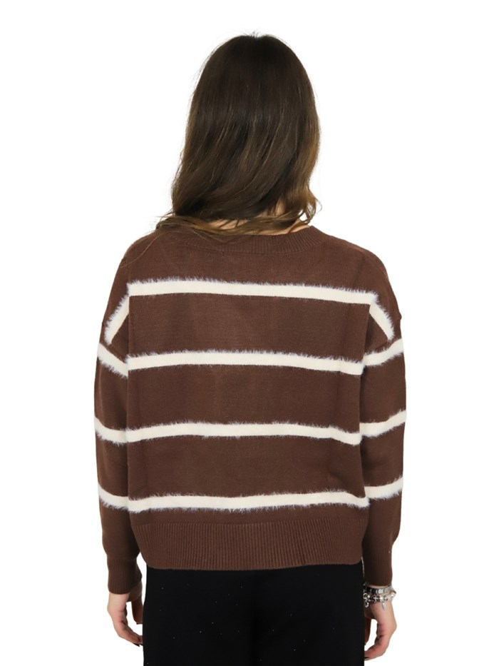 MAGLIA DT00107 MARRONE