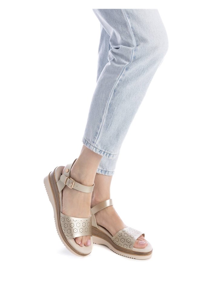 SANDALI CON ZEPPA 143850 PLATINO